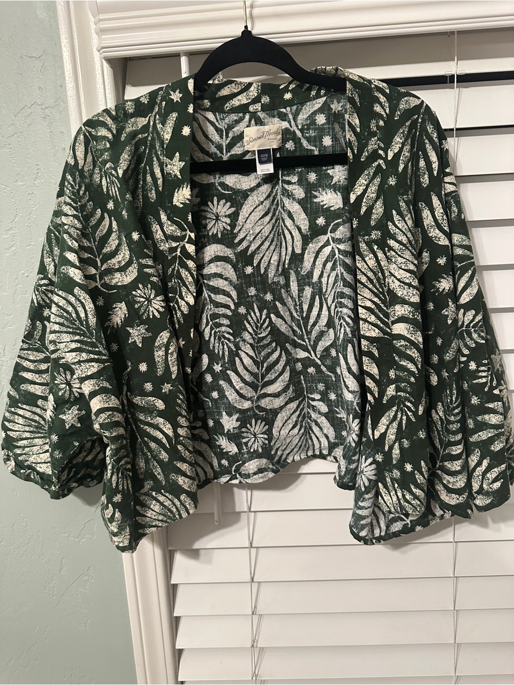 Universal Thread Tropical Leaf Print Cropped Open Front Cardigan